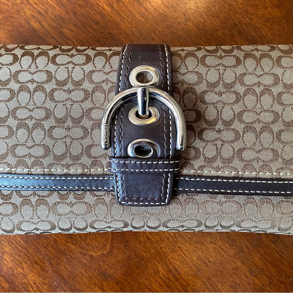 Coach Signature Large Envelope Wallet With Separa… - image 1